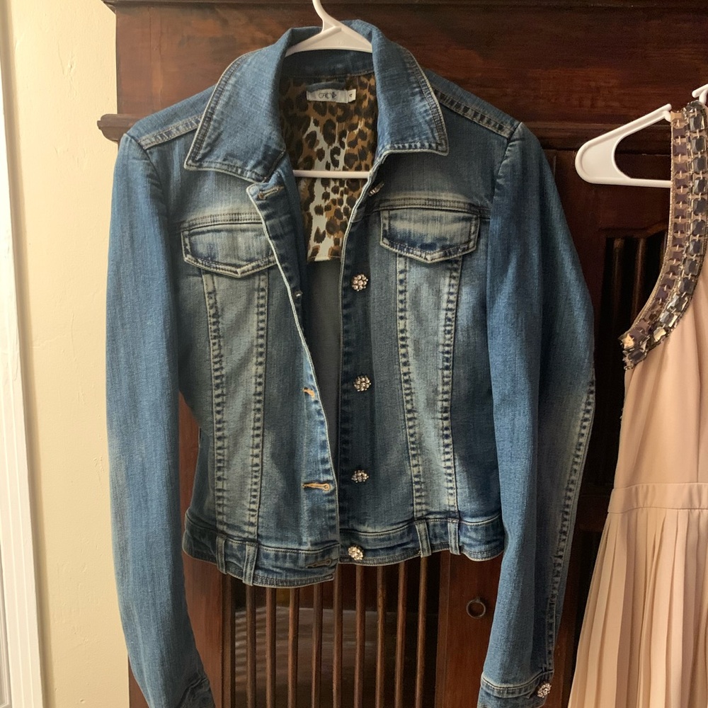 Cachè denim jacket!!! Super soft denim!!
